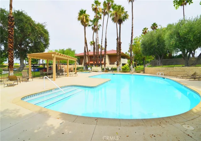2nd image of 2857 N Los Felices #110, Palm Springs, CA 92262 | MLS# IV26140062