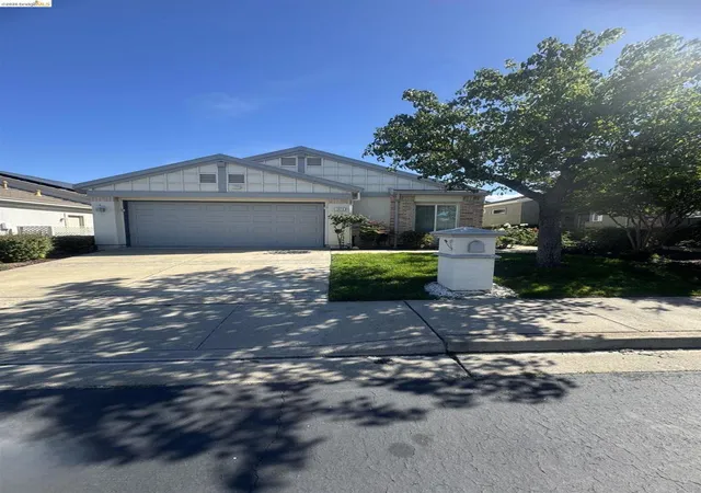 Photo 1 of Single family home for sale at 1574 Spigold Way, Brentwood, CA 94513 | MLS# 41139854 | Listing updated on 2026-09-08