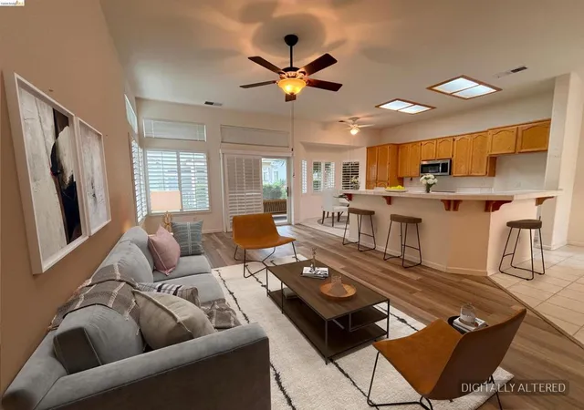 Photo 3 of Single family home for sale at 1574 Spigold Way, Brentwood, CA 94513 | MLS# 41139854 | Listing updated on 2026-09-08