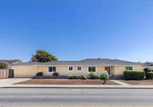 Photo 1 of Single family home for sale at 729 Martinelli St, Watsonville, CA 95076 | MLS# ML82052193 | Listing updated on 2026-10-12