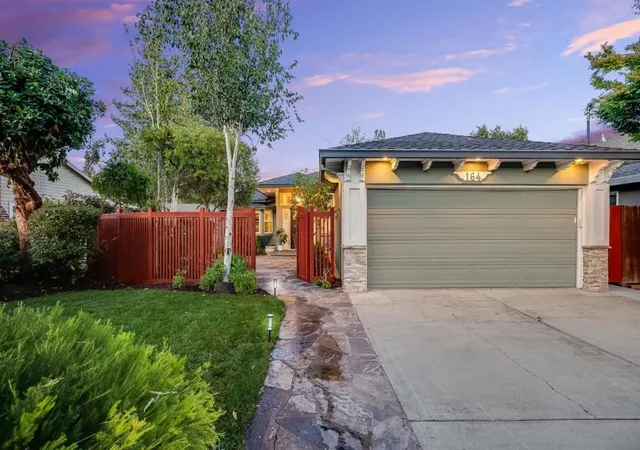 Homes for sale in Campbell, CA | 164 N 3rd St, Campbell, CA 95008 | MLS# ML82052422