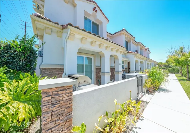 4th image of 2728 W Ball Rd, Anaheim, CA 92804 | MLS# PW26126654