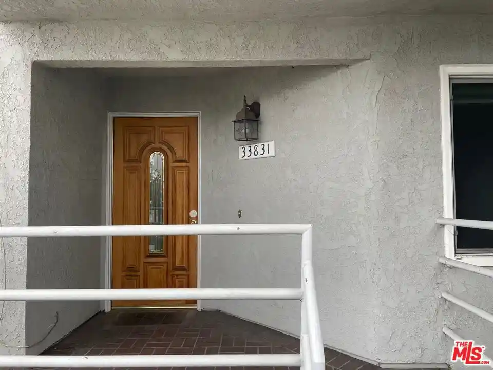 Listing Photo 2 - Condo for sale in 33831 Alcazar Dr located at 33831 Alcazar Dr, Dana Point, CA 92629 - Unit 33831 Alcazar Dr