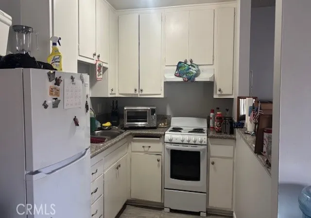 Homes for sale in Sylmar, CA | 13040 Dronfield #12, Sylmar, CA 91342 | MLS# SR26139819