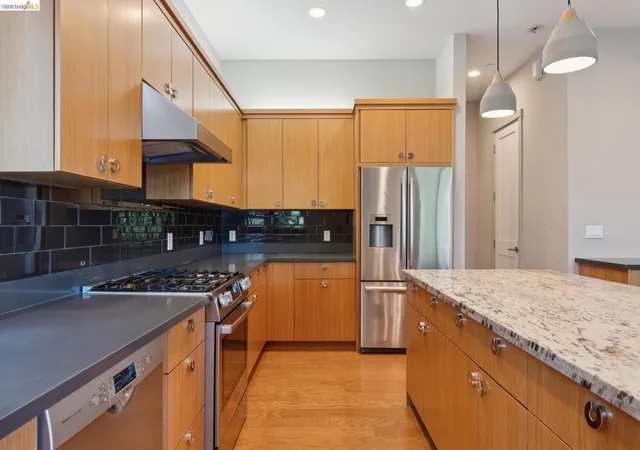 Photo 3 of Single family home for sale at 5917 Balboa, Oakland, CA 94611 | MLS# 41139864 | Listing updated on 2026-10-03