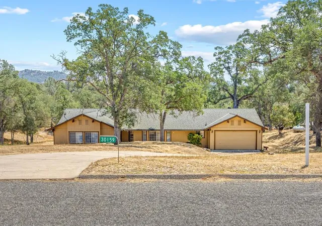 Homes for sale in Coarsegold, CA | 30159 Horseshoe Dr, Coarsegold, CA 93614 | MLS# ML82052431