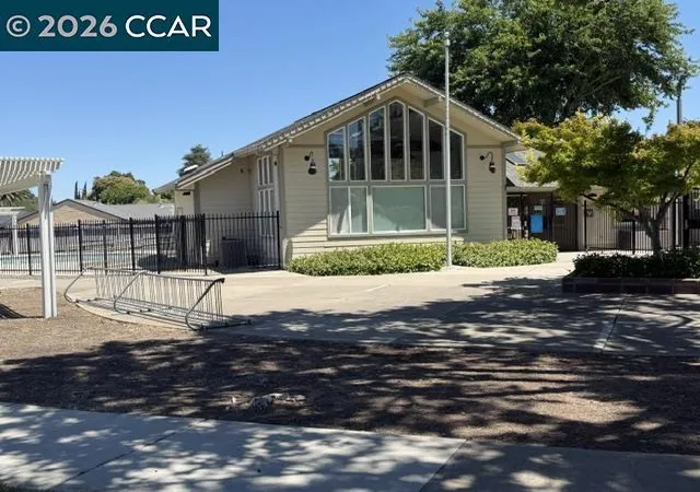Homes for sale in Concord, CA | 3194 Esperanza Dr, Concord, CA 94519 | MLS# 41139869