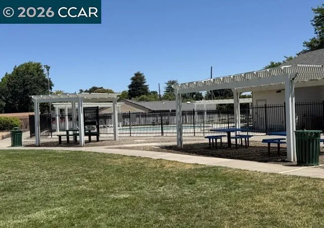 Homes for sale in Concord, CA | 3194 Esperanza Dr, Concord, CA 94519 | MLS# 41139869