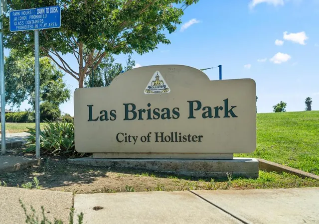 48th image of 1400 Sawtooth Dr, Hollister, CA 95023 | MLS# ML82050145