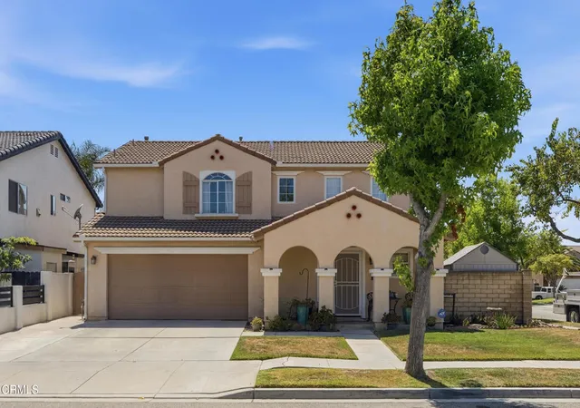 3rd image of 771 Galerita St, Oxnard, CA 93030 | MLS# V1-37254