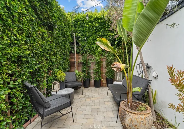 5th image of 331 Brooks Ave #1, Venice, CA 90291 | MLS# SR26139298