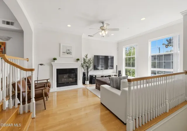 2nd image of 4106 W Kling St, Burbank, CA 91505 | MLS# 226003050