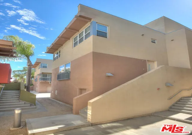 1st image of 302 E 19th St #7, Long Beach, CA 90806 | MLS# 26852679