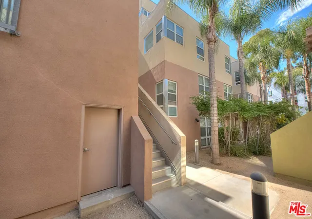 2nd image of 302 E 19th St #7, Long Beach, CA 90806 | MLS# 26852679