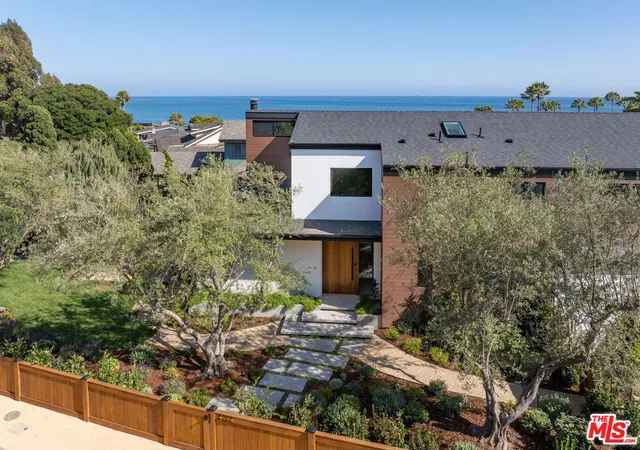 2nd image of 3211 Padaro Ln, Carpinteria, CA 93013 | MLS# 26852963