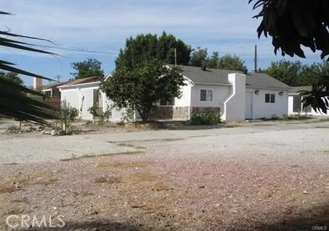 Photo 2 of Single family home for sale at 10756 Haddon Ave, Pacoima, CA 91331 | MLS# SR26139554 | Listing updated on 2026-09-27