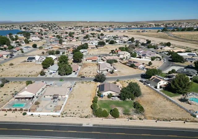 4th image of 26827 Corona Dr, Helendale, CA 92342 | MLS# HD26140286