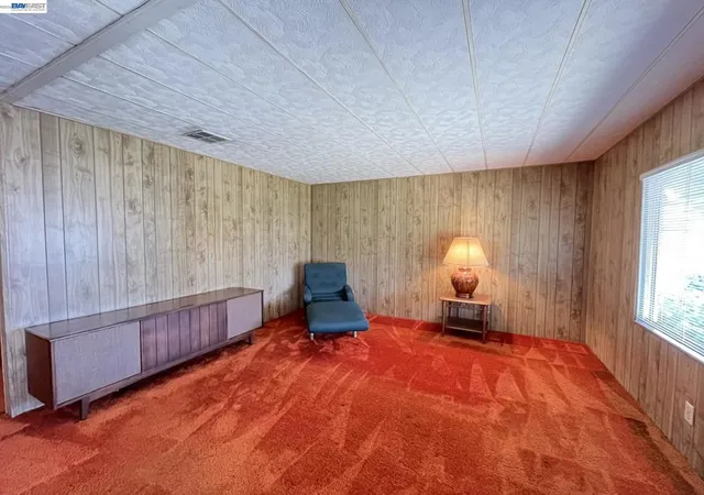 Photo 3 of Sale Pending at 29000 Guildhall Rd, Hayward, CA 94544 | MLS# 41139886 | Listing updated on 2026-09-22
