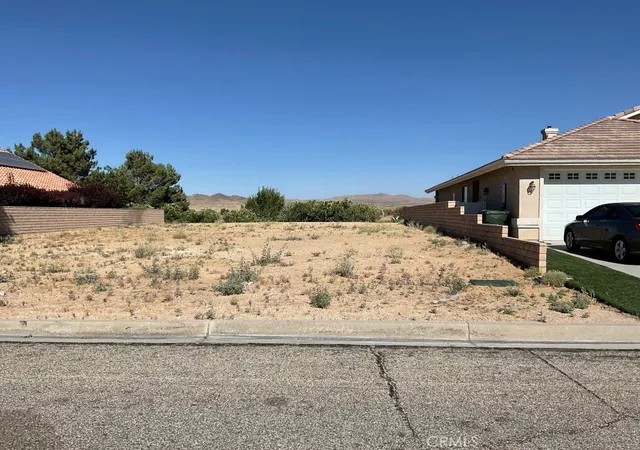 10th image of 26481 Silver Lakes, Helendale, CA 92342 | MLS# HD26140299