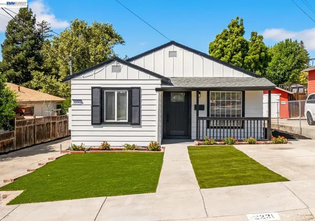 Homes for sale in Martinez, CA | 2231 Lasalle St, Martinez, CA 94553 | MLS# 41139894