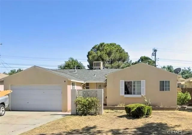 Photo 1 of Single family home for sale at 1406 W Kettering, Lancaster, CA 93534 | MLS# DW26140317 | Listing updated on 2026-10-02