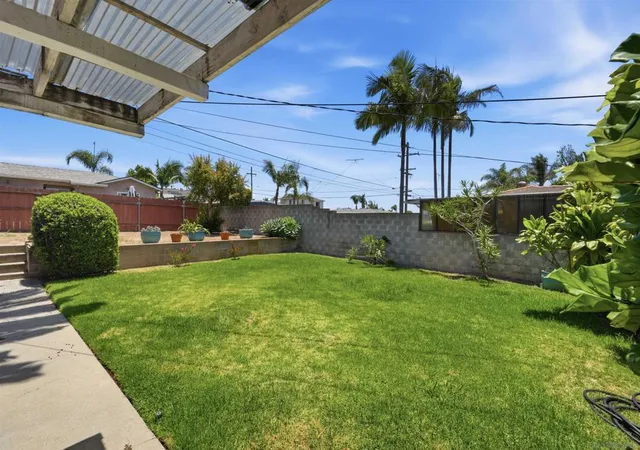 Photo 3 of Sale Pending at 1511 Lieta St, San Diego, CA 92110 | MLS# 260015718SD | Listing updated on 2026-06-30
