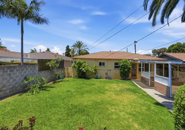 Photo 4 of Sale Pending at 1511 Lieta St, San Diego, CA 92110 | MLS# 260015718SD | Listing updated on 2026-06-30