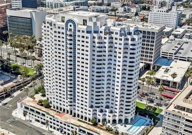 Homes for sale in Long Beach, CA | 525 E Seaside Way #1105, Long Beach, CA 90802 | MLS# OC26140287