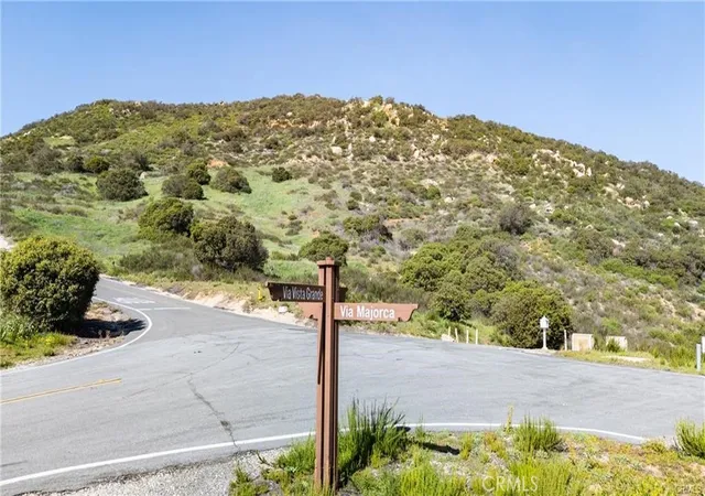 Homes for sale in Murrieta, CA | 8 Via Vista Grande, Murrieta, CA 92562 | MLS# SW26140356