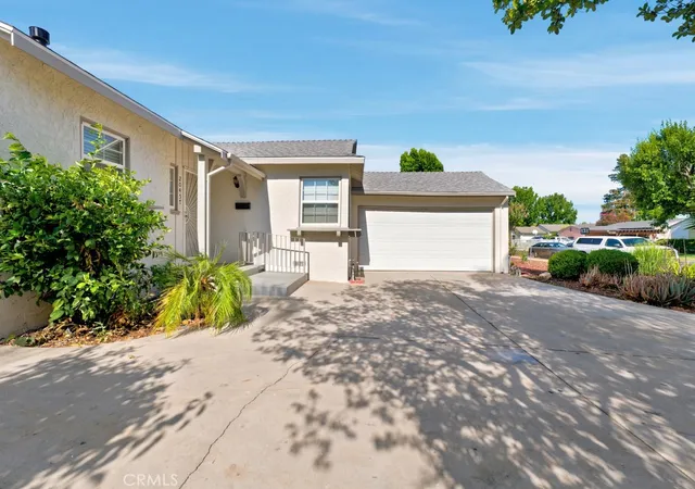 3rd image of 20457 Schoolcraft St, Winnetka, CA 91306 | MLS# OC26119774
