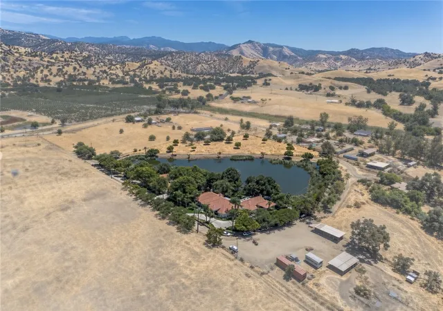 Photo 1 of Single family home for sale at 32933 Success Valley Dr, Porterville, CA 93257 | MLS# FR26140383 | Listing updated on 2026-10-01