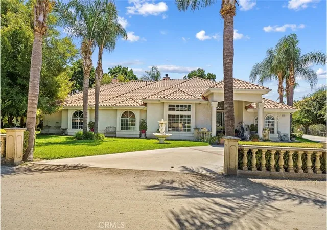 Photo 3 of Single family home for sale at 32933 Success Valley Dr, Porterville, CA 93257 | MLS# FR26140383 | Listing updated on 2026-10-01