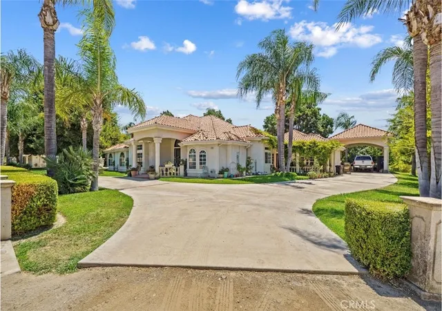 Photo 3 of Single family home for sale at 32933 Success Valley Dr, Porterville, CA 93257 | MLS# FR26140383 | Listing updated on 2026-10-01