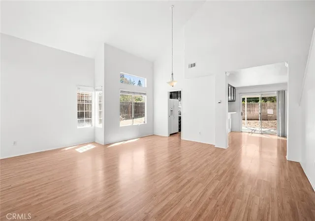 5th image of 29777 Via Las Chacras, Temecula, CA 92591 | MLS# OC26126683