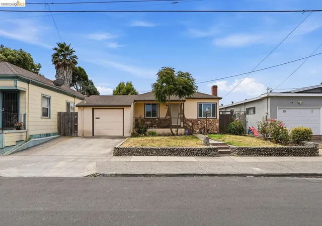Photo 1 of Sale Pending at 2364 Grant Ave, Richmond, CA 94804 | MLS# 41139907 | Listing updated on 2026-10-07