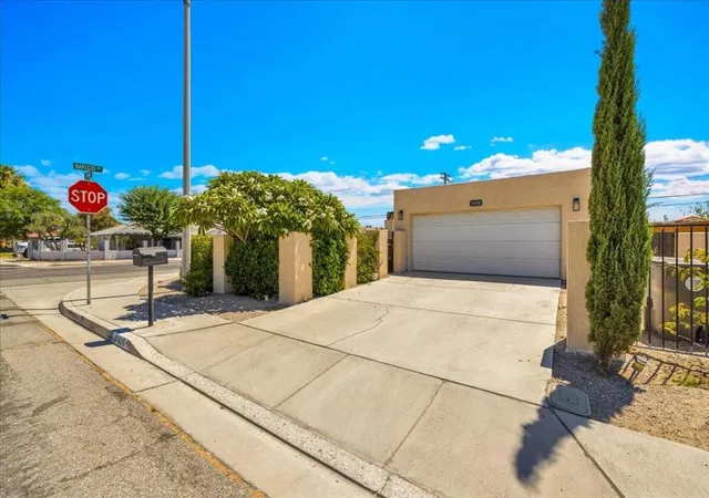 2nd image of 31529 Avenida El Mundo, Cathedral City, CA 92234 | MLS# 219149701PS