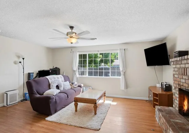2nd image of 534 Lola Ln, Patterson, CA 95363 | MLS# ML82052472