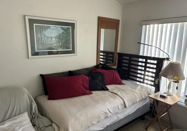 Listing Photo 4 - Condo for sale in building located at 7700Th Pkwy Dr, La Mesa, CA 91942 - Unit #44