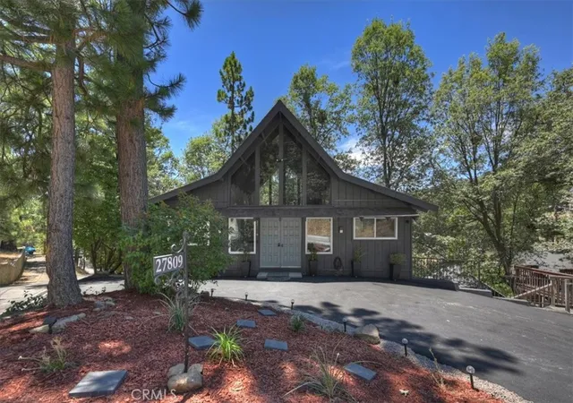 3rd image of 27809 North Bay, Lake Arrowhead, CA 92352 | MLS# IG26140457