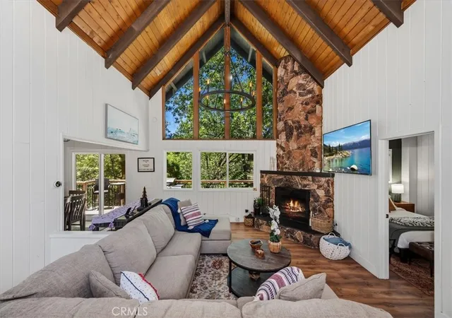 4th image of 27809 North Bay, Lake Arrowhead, CA 92352 | MLS# IG26140457