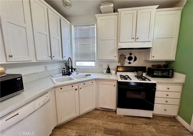 Photo 3 of Manufactured home for sale at 12301 San Fernando #513, Sylmar, CA 91342 | MLS# SR26137456 | Listing updated on 2026-09-12