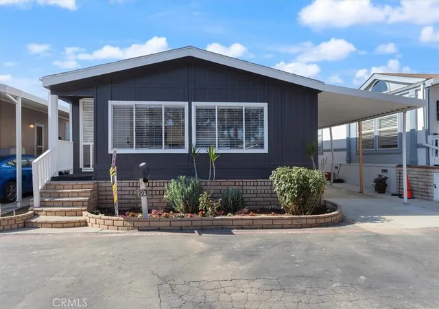 2nd image of 201 Road Runner Ln, Fountain Valley, CA 92708 | MLS# IG26140467