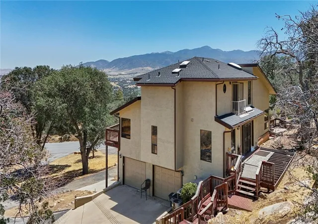 Photo 3 of Single family home for sale at 21800 Quail Springs Rd, Tehachapi, CA 93561 | MLS# SR26140525 | Listing updated on 2026-06-30