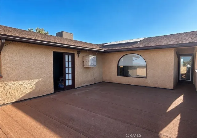 Photo 11 of Single family home for sale at 30881 Pawnee, Lucerne Valley, CA 92356 | MLS# SR26135899 | Listing updated on 2026-06-28