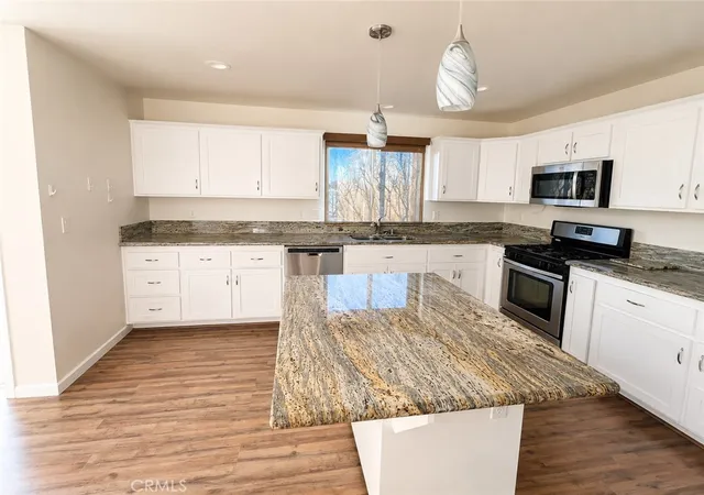 Photo 3 of Single family home for sale at 30881 Pawnee, Lucerne Valley, CA 92356 | MLS# SR26135899 | Listing updated on 2026-06-28