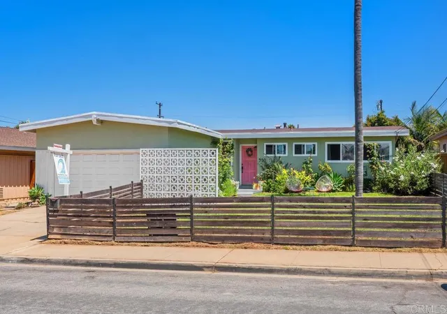 Photo 2 of Single family home for sale at 330 Donax Ave, Imperial Beach, CA 91932 | MLS# PTP2604908 | Listing updated on 2026-08-31