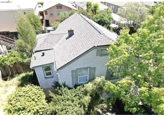 2nd image of 2044 Austin, Oakland, CA 94601 | MLS# 41139934