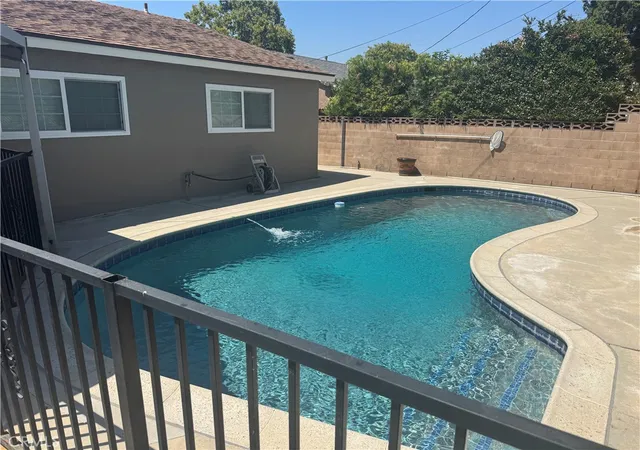 Homes for sale in Saugus, CA | 22537 Paraguay Dr, Saugus, CA 91350 | MLS# DW26140536
