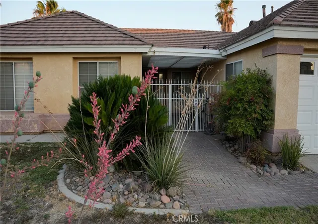Photo 4 of Single family home for sale at 14049 Trigger, Victorville, CA 92392 | MLS# IG26140585 | Listing updated on 2026-10-09