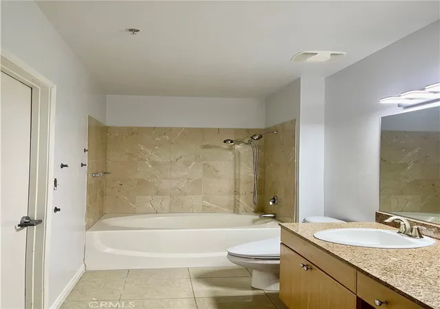 Photo 22 of Condo for sale at 388 E Ocean Blvd #718, Long Beach, CA 90802 | MLS# DW26121628 | Listing updated on 2026-07-09